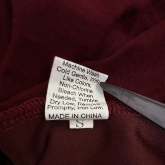 BTFBM Burgundy Ruched T-Shirt Dress Size S Bodycon Stretch Preppy Classic - Picture 7 of 8